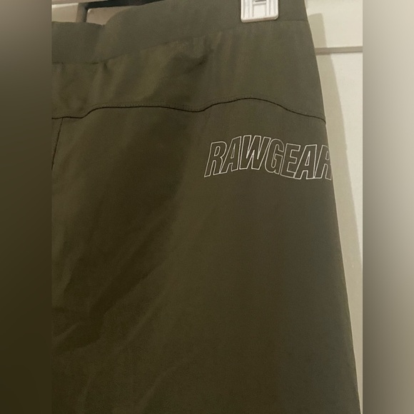 Olive Joggers unisex - Picture 1 of 5